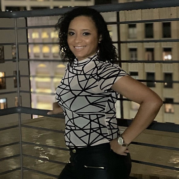 Meet your Posher, Hildred - Picture 1 of 1